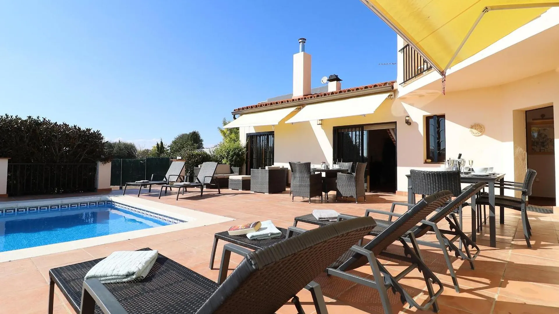 Villa Alquiler Casa Maria, Pau, Costa Brava - Es-366-10 0*, Pau España